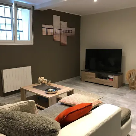 3 Bedrooms * Mentona